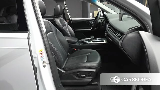 Audi Q7 (4M) 2019 Белый из Кореи, фото 2