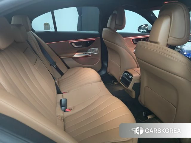 Mercedes-Benz E-Class W214 2026 Белый из Кореи, фото 2