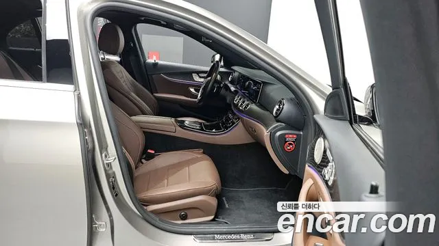 Mercedes-Benz E-Class W213 2022 Серебряный из Кореи, фото 2