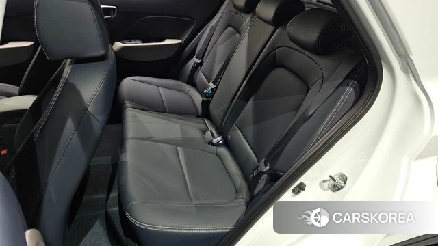 Hyundai Venue 2025 Белый из Кореи, фото 2