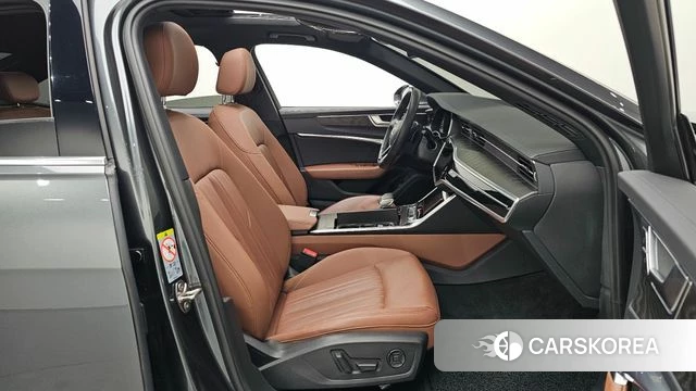 Audi A6 (C8) 2021 Серый из Кореи, фото 2