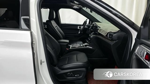 Ford Explorer 6th Generation 2019 Белый из Кореи, фото 2