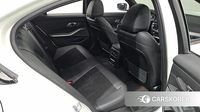 BMW 3 Series (G20) 2021 Белый из Кореи, фото 2