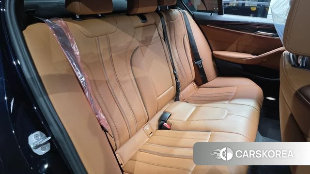 BMW 5 Series (G30) 2020 Черный из Кореи, фото 2