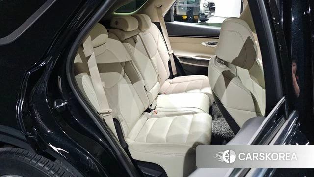 Genesis GV70 2022 Черный из Кореи, фото 2
