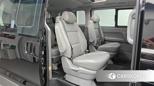 Hyundai The New Grand Starex 2018 Черный из Кореи, фото 2