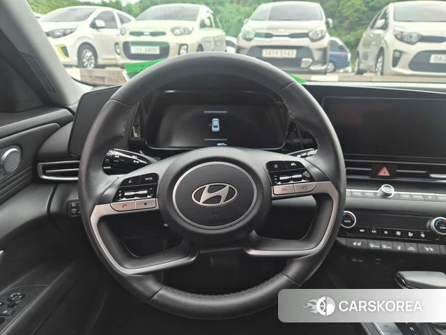 Hyundai The New Avante (CN7) 2024 Белый из Кореи, фото 2
