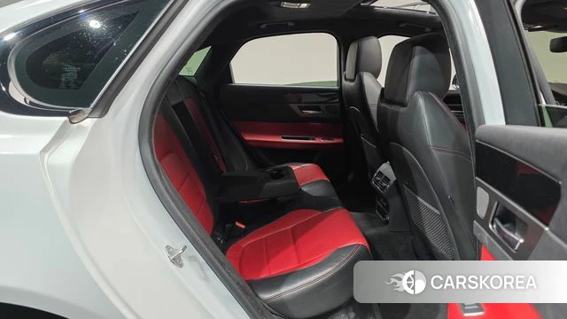 Jaguar XF (X260) 2020 Белый из Кореи, фото 2