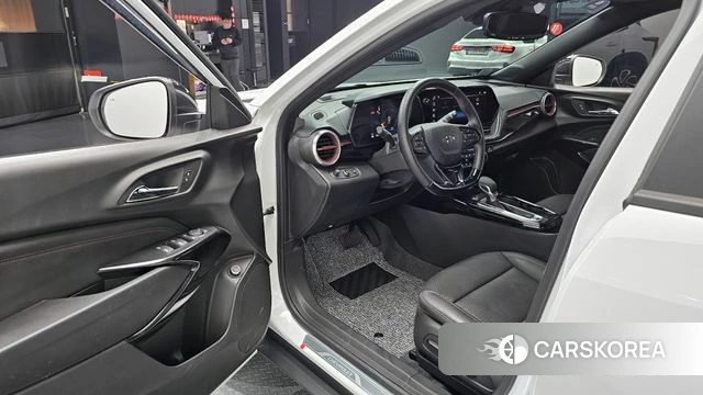 Chevrolet (GM Daewoo) Trax Crossover 2023 Белый из Кореи, фото 2