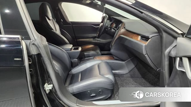Tesla Model S 2019 Черный из Кореи, фото 2