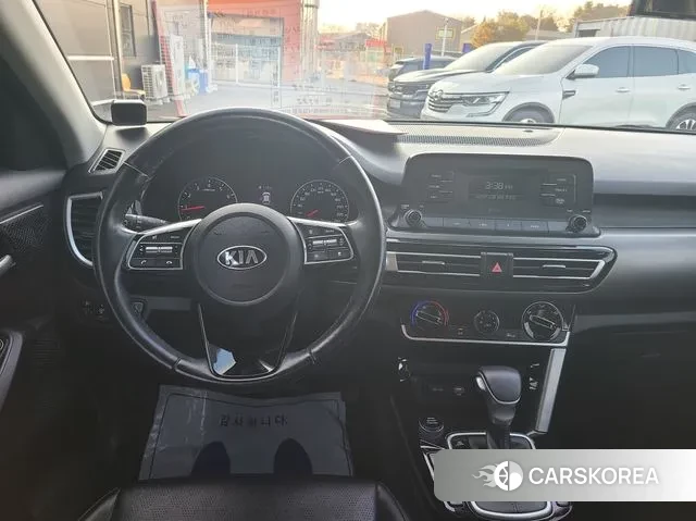 Kia Seltos 2020 Серый из Кореи, фото 2