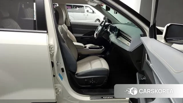 Ssangyong Torres EVX 2024 Белый из Кореи, фото 2