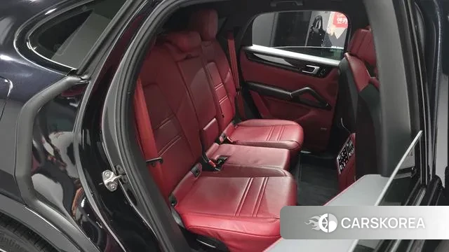 Porsche Cayenne (PO536) 2021 Черный из Кореи, фото 2