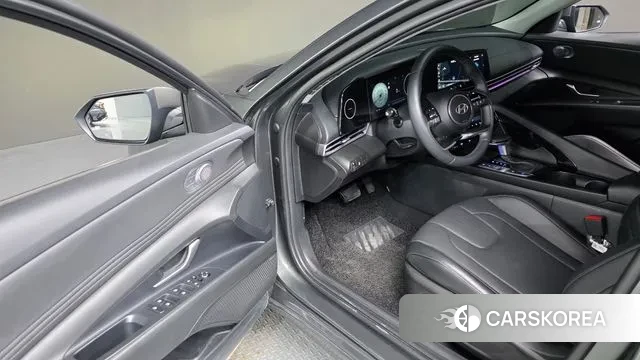 Hyundai The New Avante (CN7) 2023 Серый из Кореи, фото 2