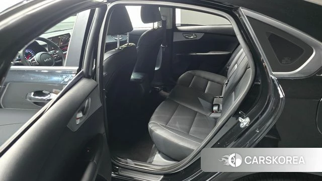 Kia The New K3 2nd generation 2022 Черный из Кореи, фото 2