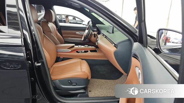 Genesis GV70 2023 Черный из Кореи, фото 2