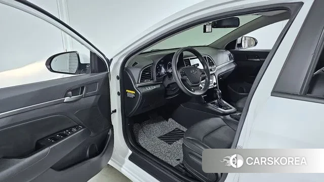 Hyundai Avante AD 2018 Белый из Кореи, фото 2