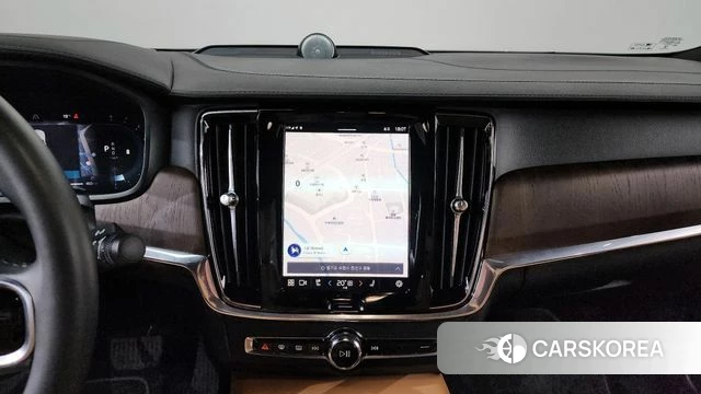 Volvo S90 2023 Серый из Кореи, фото 2