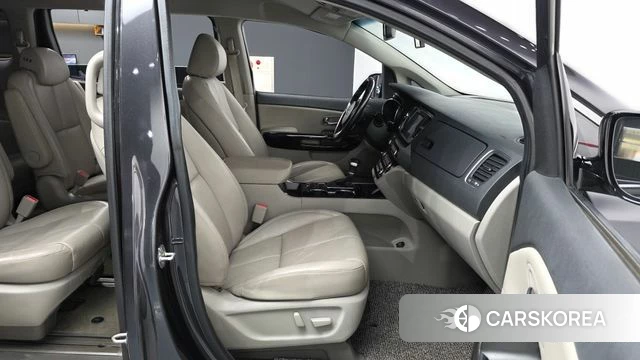Kia The New Carnival 2020 Серый из Кореи, фото 2