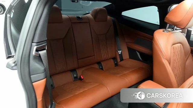 BMW 4 Series (G22) 2024 Белый из Кореи, фото 2