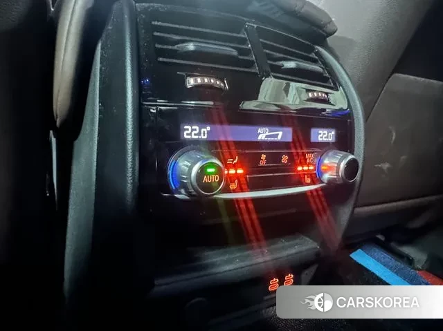 BMW 5 Series (G30) 2022 Черный из Кореи, фото 2