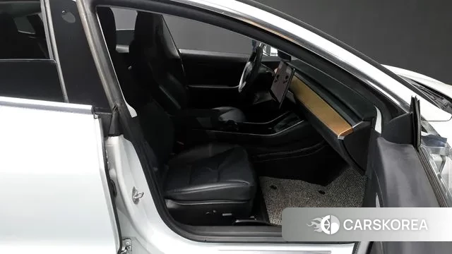 Tesla Model 3 2020 Белый из Кореи, фото 2