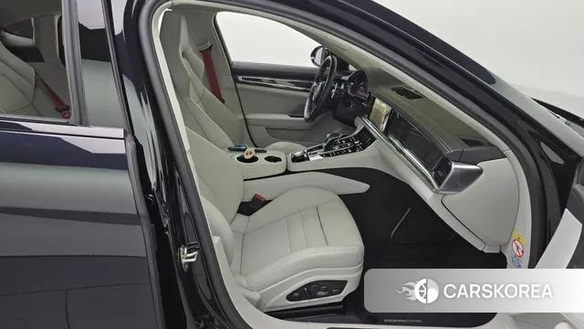 Porsche Panamera (971) 2022 Черный из Кореи, фото 2