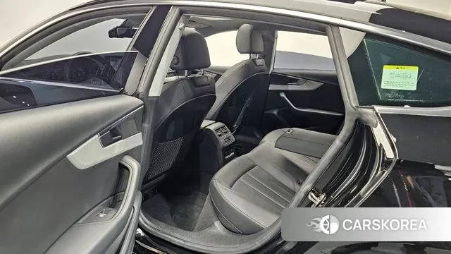 Audi A5 (F5) 2021 Черный из Кореи, фото 2