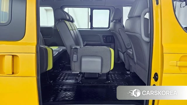 Hyundai The New Grand Starex 2018 Желтый из Кореи, фото 2