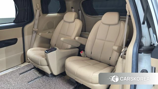 Kia The New Carnival 2019 Белый из Кореи, фото 2