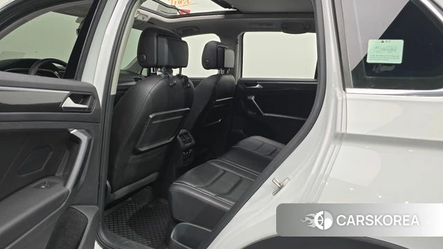 Volkswagen Tiguan second Generation 2020 Белый из Кореи, фото 2