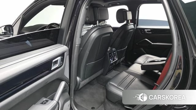 Porsche Cayenne (PO536) 2021 Черный из Кореи, фото 2