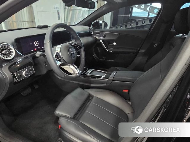 Mercedes-Benz A-Class W177 2025 Черный из Кореи, фото 2
