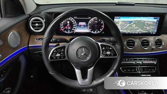 Mercedes-Benz E-Class W213 2019 Белый из Кореи, фото 2