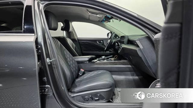 Kia K8 2023 Серый из Кореи, фото 2