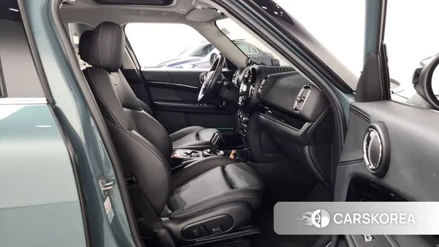 Mini Cooper Countryman 2022 Цвет галактики из Кореи, фото 2