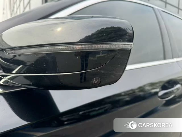 BMW 5 series 2022 Черный из Китая, фото 2