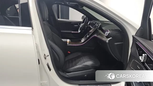 Mercedes-Benz C-Class W206 2022 Белый из Кореи, фото 2