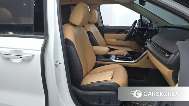 Kia Carnival 4th generation 2023 Белый из Кореи, фото 2