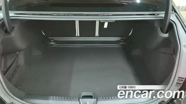 Mercedes-Benz E-Class W214 2024 Черный из Кореи, фото 2