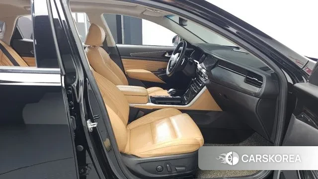 Kia K7 Premier 2021 Черный из Кореи, фото 2