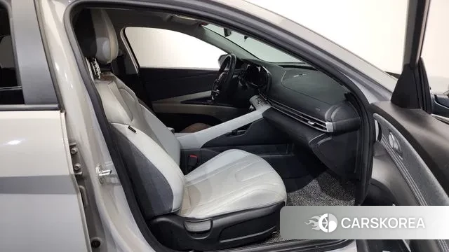 Hyundai Avante (CN7) 2020 Серебристо-серый из Кореи, фото 2