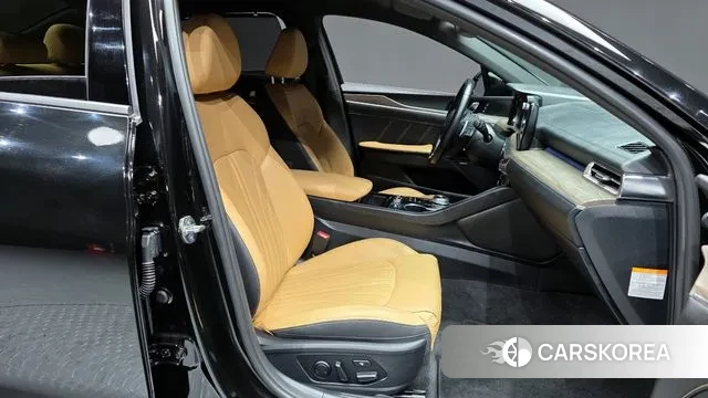 Kia K5 Hybrid 3rd Generation 2023 Черный из Кореи, фото 2