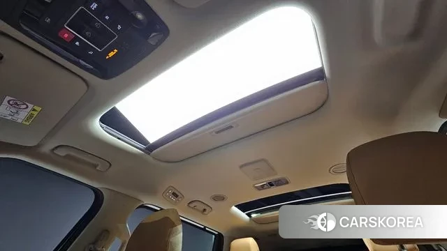 Kia Carnival 4th generation 2023 Белый из Кореи, фото 2