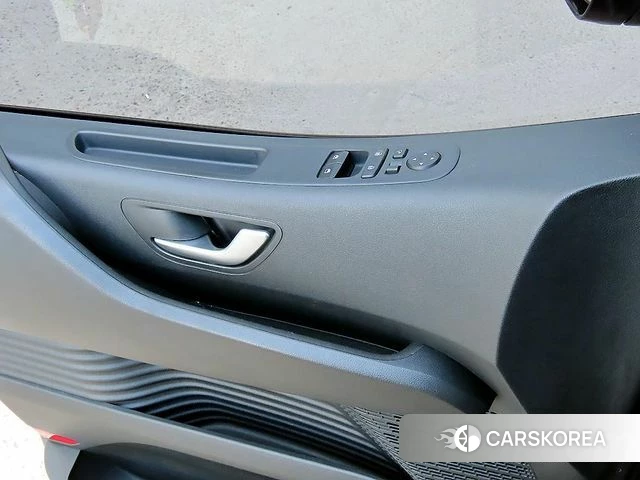 Hyundai Staria 2022 Серый из Кореи, фото 2