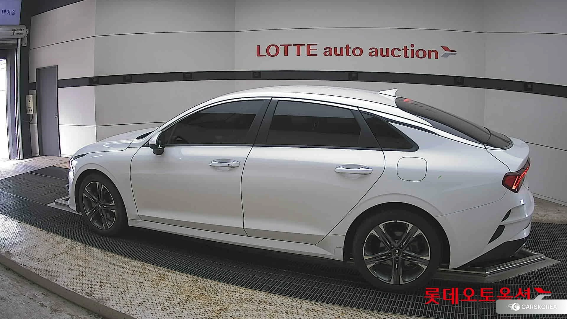 Kia K5 2020 Snow White Pearl (optional) из Кореи, фото 2