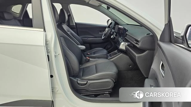 Hyundai Kona (SX2) 2023 Белый из Кореи, фото 2