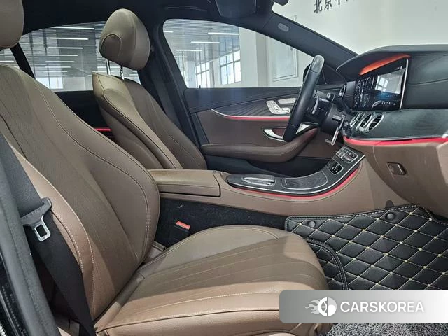 Mercedes-Benz E-class (imported) 2021 Черный из Китая, фото 2