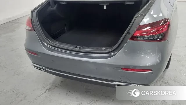 Mercedes-Benz E-Class W213 2020 Серый из Кореи, фото 2