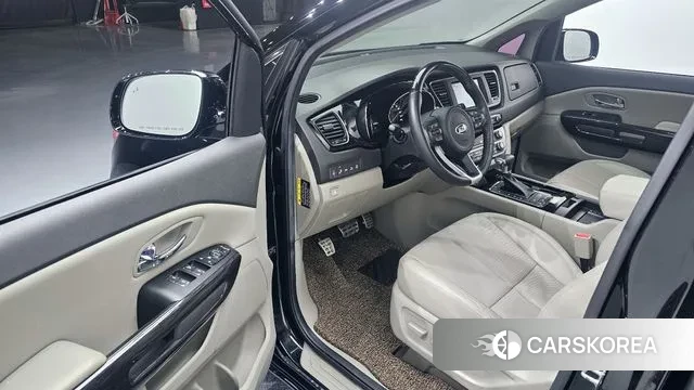 Kia All New Carnival 2018 Черный из Кореи, фото 2